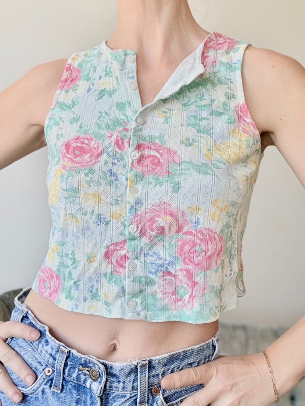 Sezane 100 Cotton Eyelet Sleeveless Pastel Floral Button Front Blouse Small